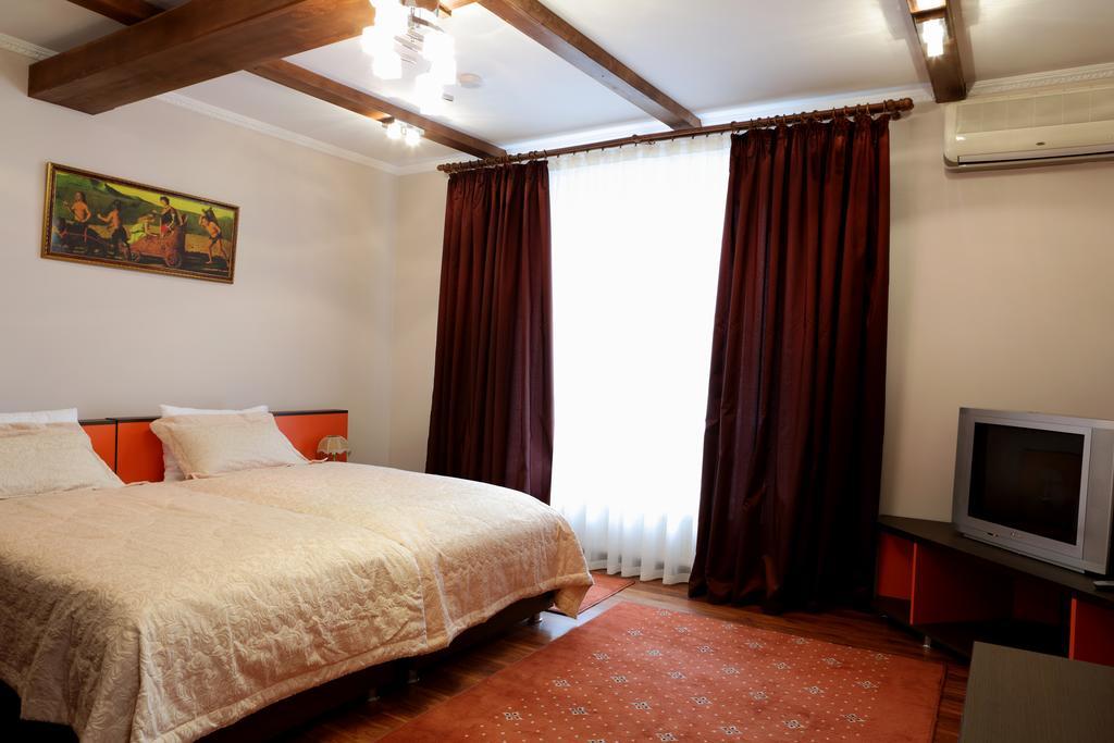 Hotel Bachus Chisinau Ruang foto